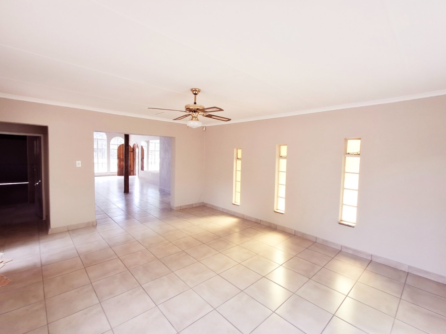 3 Bedroom Property for Sale in Vaalpark Free State